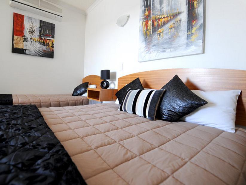 Caboolture Riverlakes Boutique Motel 외부 사진